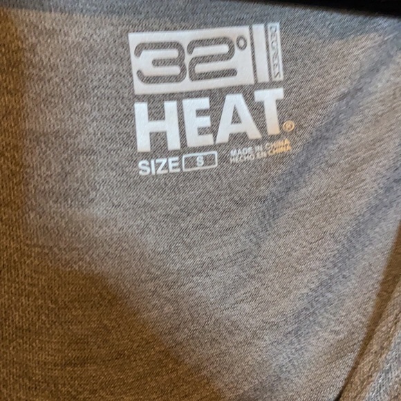 32 Degrees Heat Base Layer Shirt NWT - Picture 2 of 4